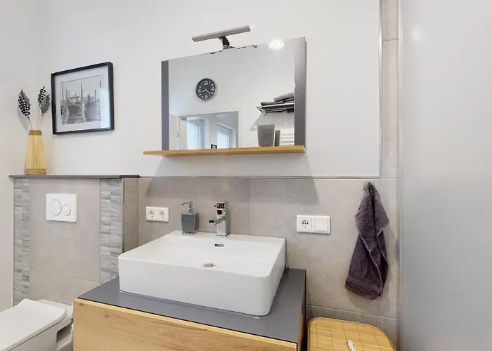 Apartmenthaus Celik アパート *