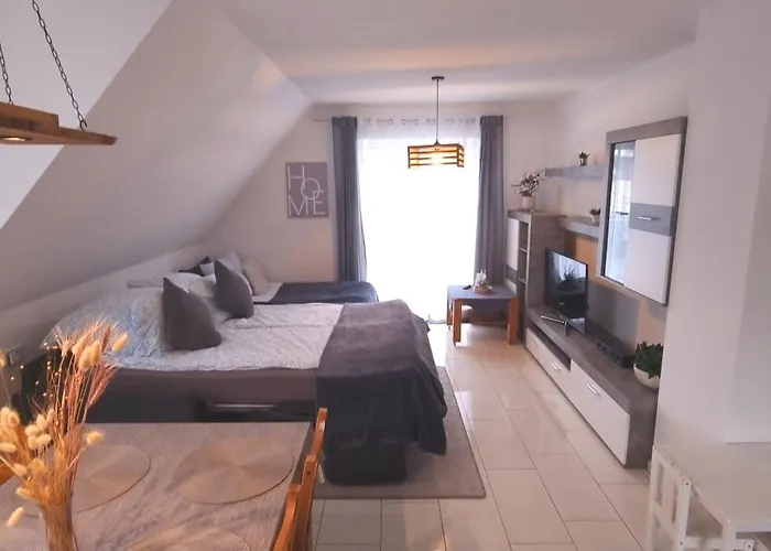 Apartmenthaus Celik アパート *